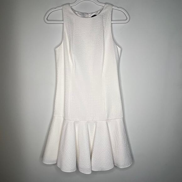 Jay Godfrey White Flounce Hem Mini Dress Size 6 - Picture 2 of 8